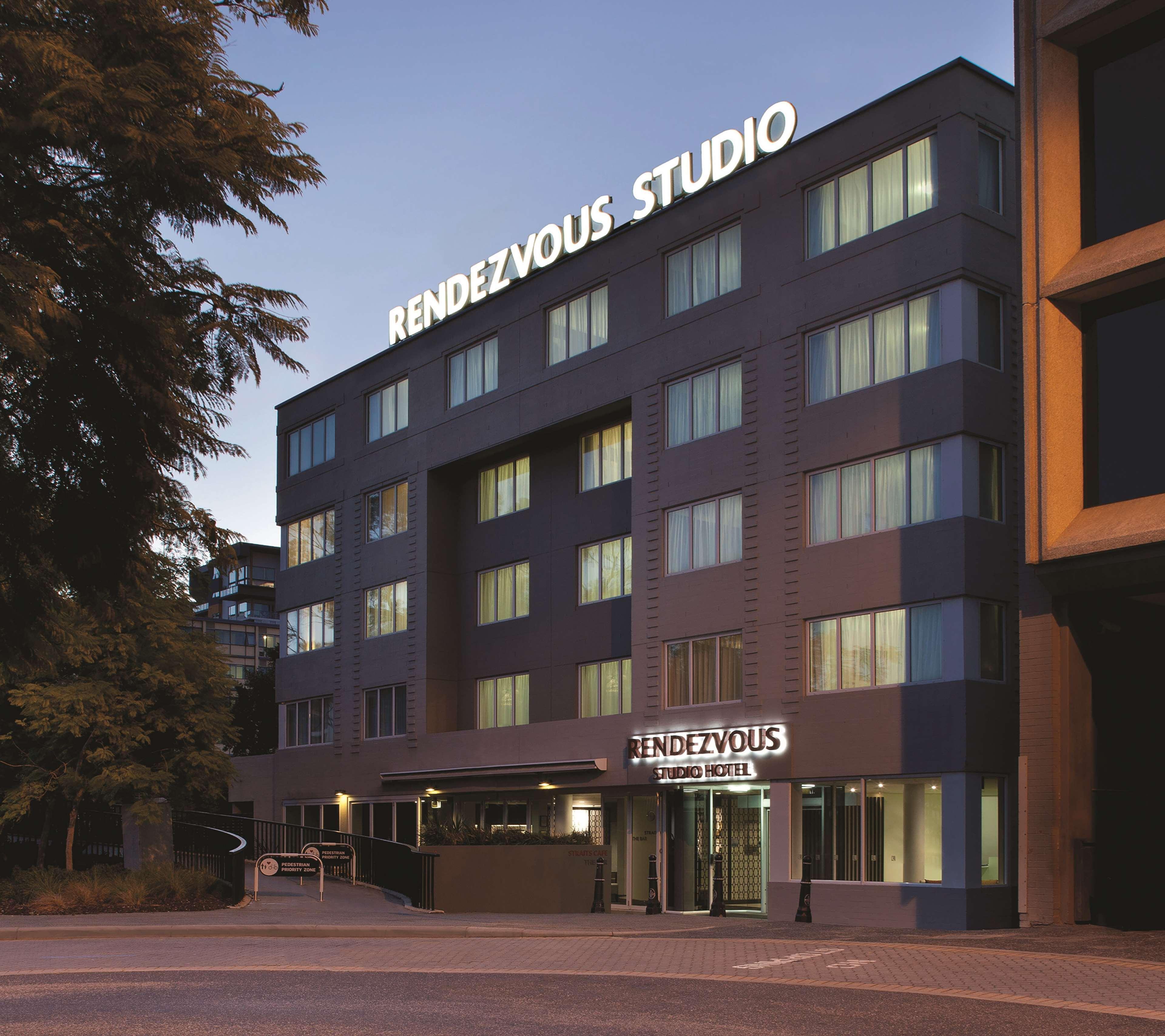 Rendezvous Hotel Perth Central Exteriör bild