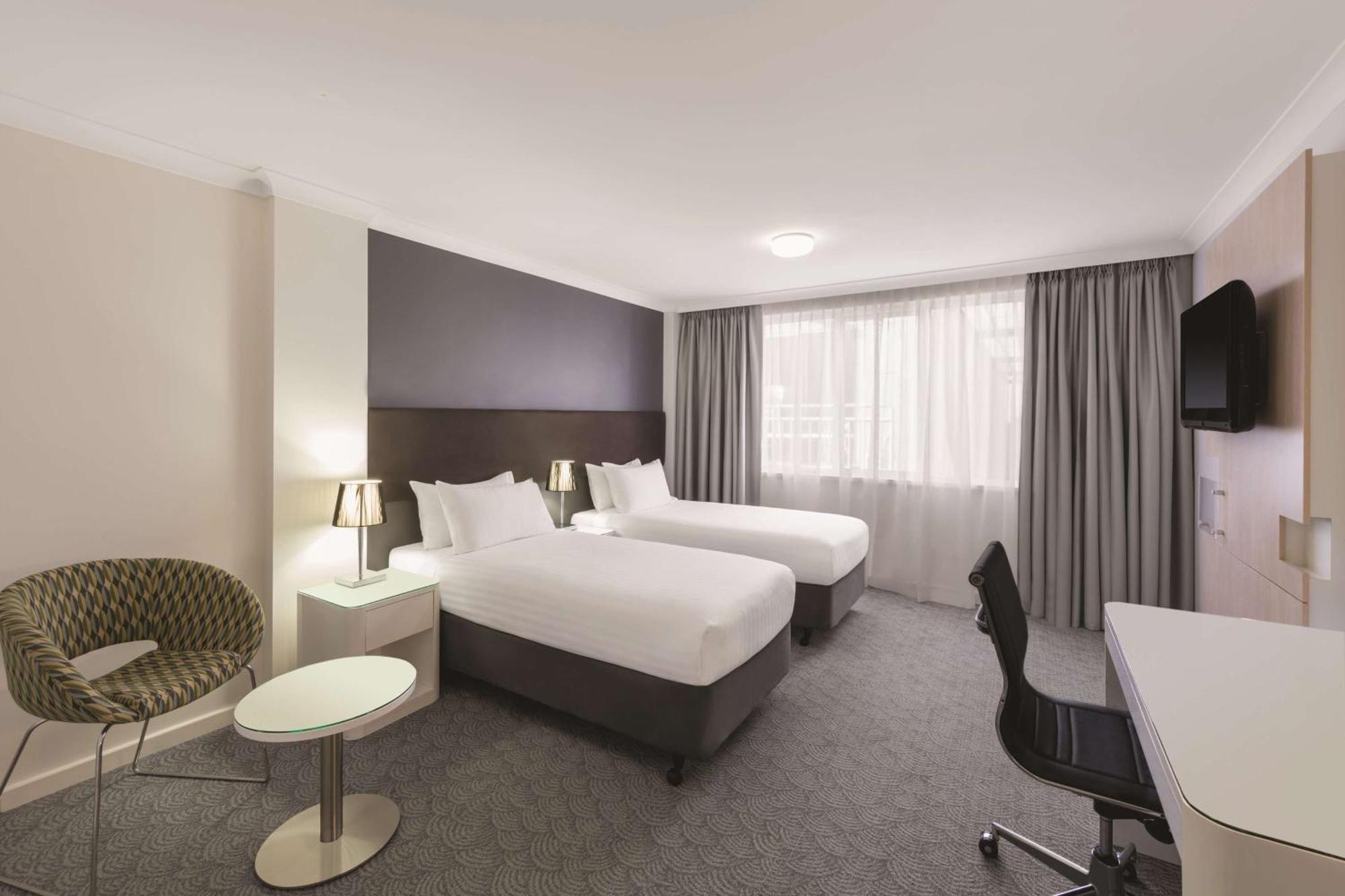 Rendezvous Hotel Perth Central Exteriör bild